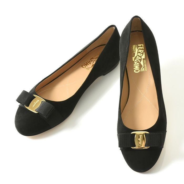 スエード パンプス フラット ヴァリナ サルヴァトーレ フェラガモ